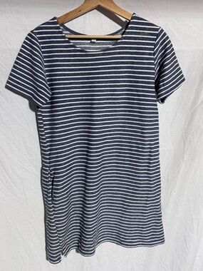 Wishlist blue white striped t-shirt dress Size Medium